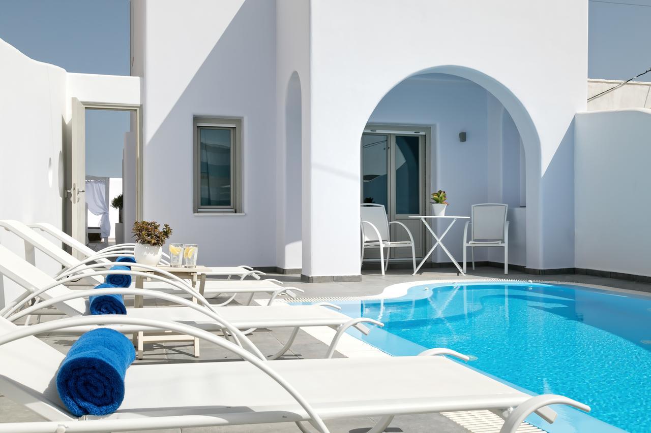Santorini Blue Senses * Mesaria