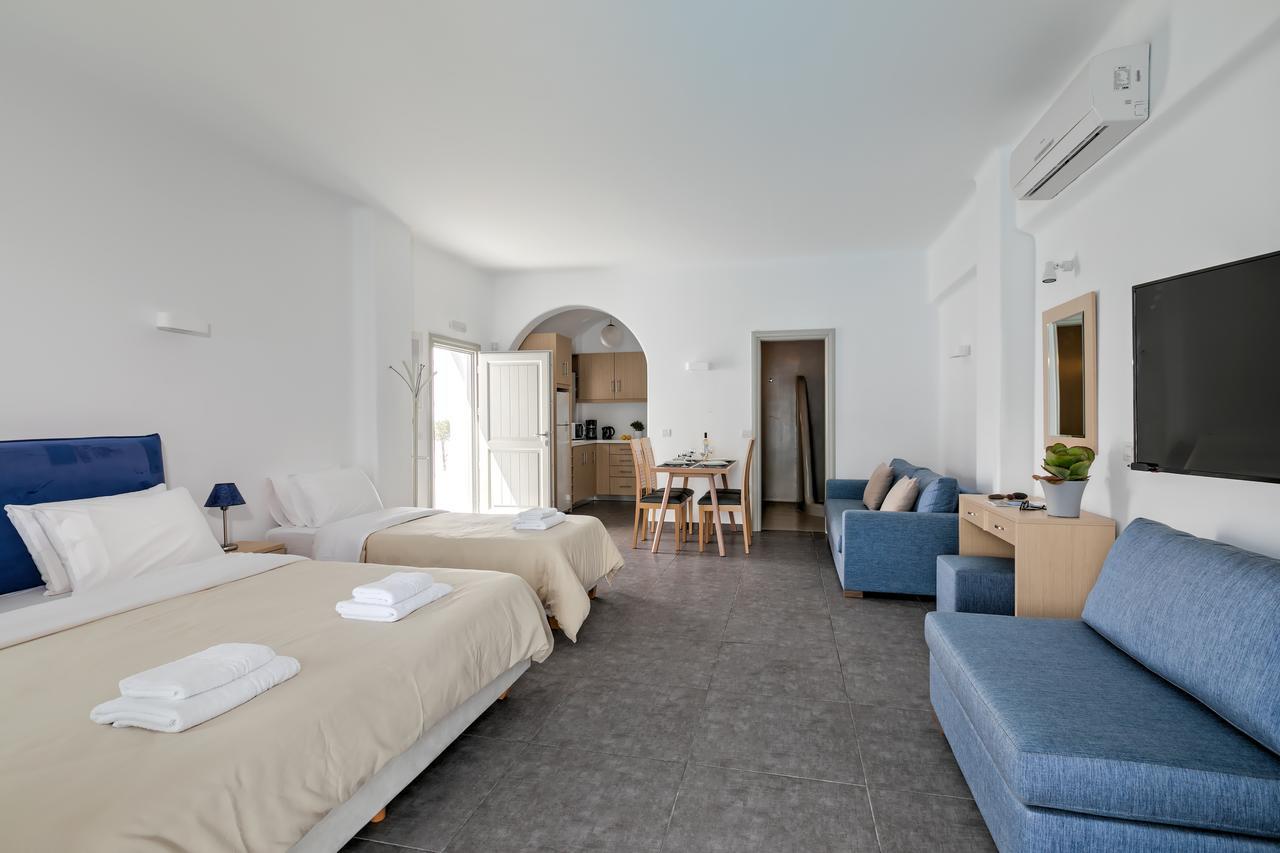 Santorini Blue Senses Mesaria
