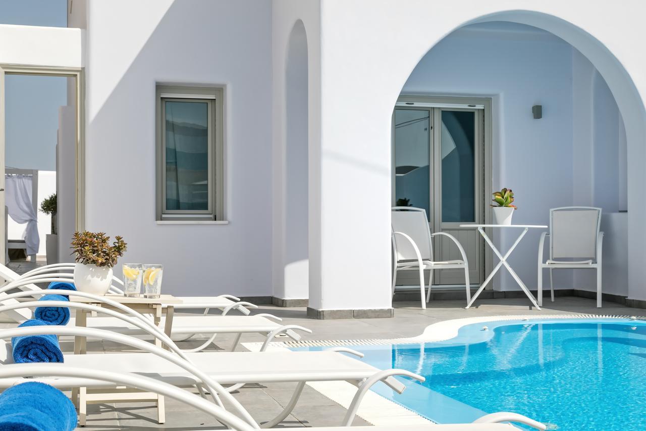 Santorini Blue Senses Willa Mesaria